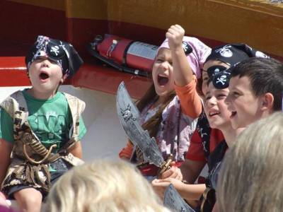 kids in pirate costumes