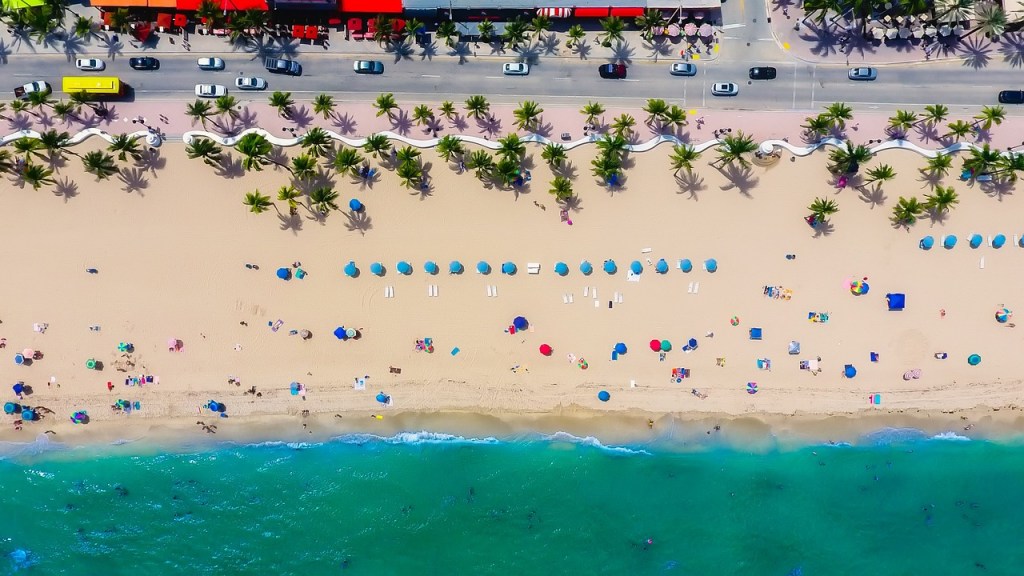 Aerial view of fort lauderdale beach