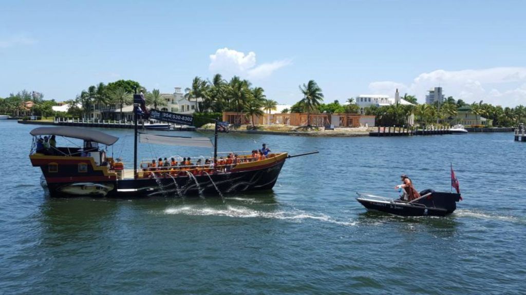Pirate boat tour of bluefoot pirate adventures in fort lauderdale