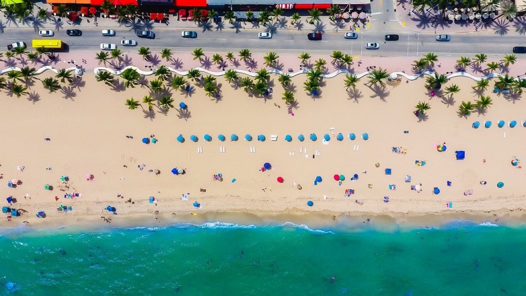 Image of harbor beach in Fort Lauderdale